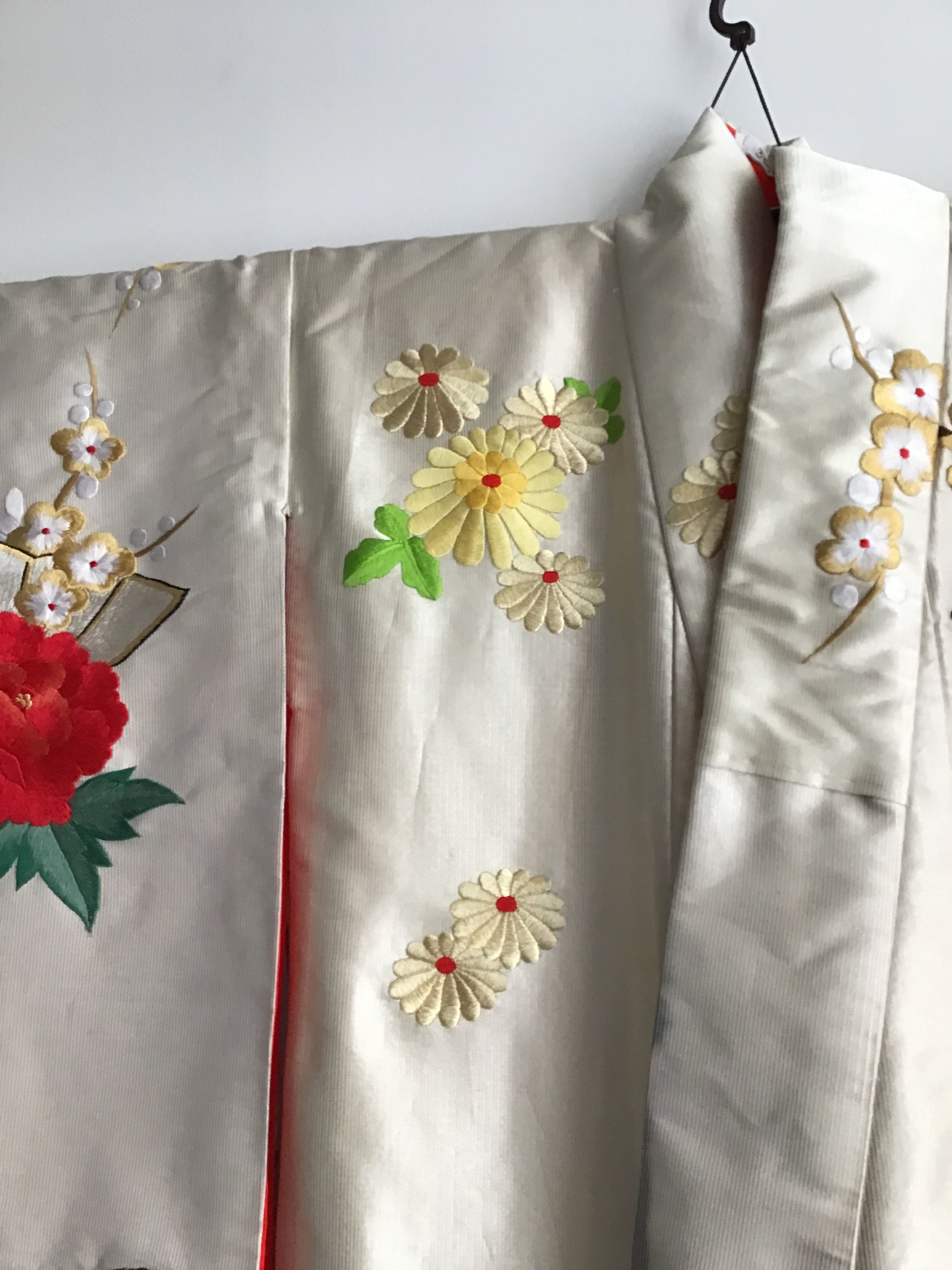 1960s Red Peonies,Birds Handembroidered Silk Kimono