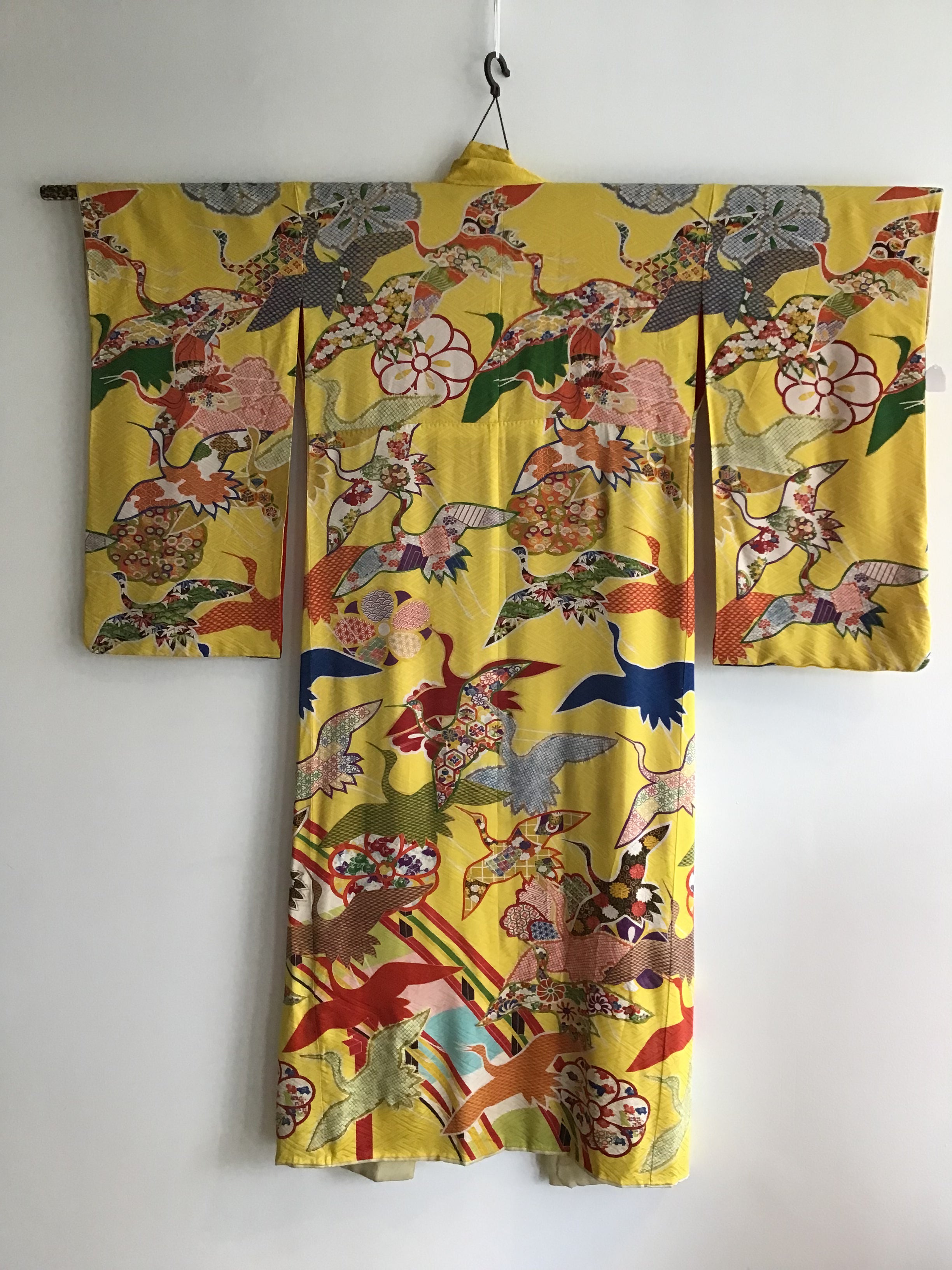 1950s Yellow Bird and Flower Printed rayon crepe Kimono