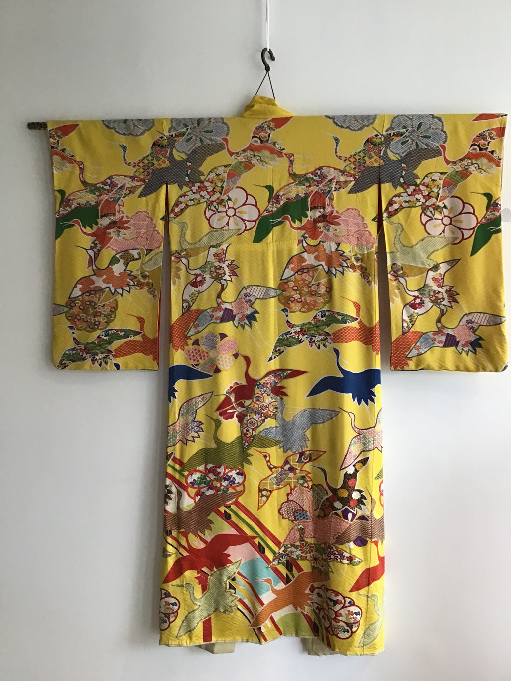 1950s Yellow Bird and Flower Printed rayon crepe Kimono