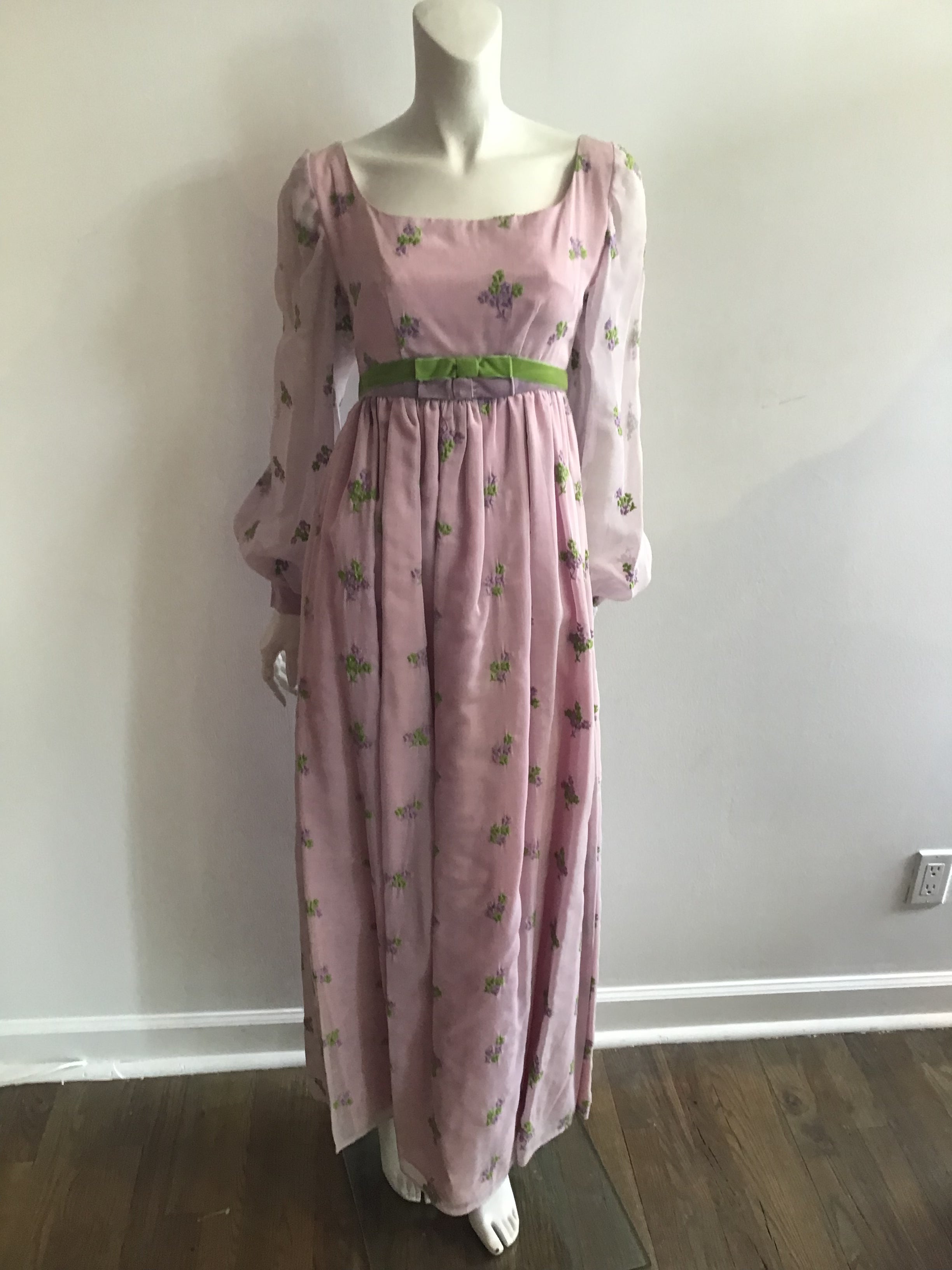 1970s Lavender Crepe with Embroidered Flowers Maxi Dress size 0-2