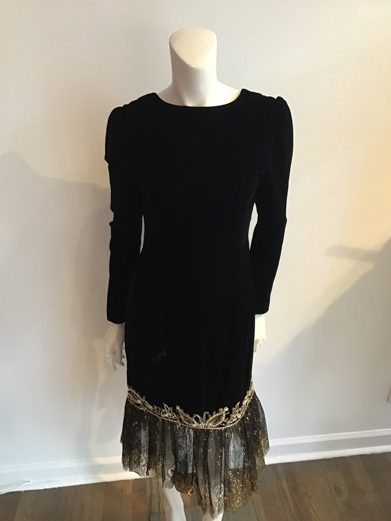 1980's Oscar de La Renta Black  Velvet Gold Metallic Lace hemmed Dress size 8