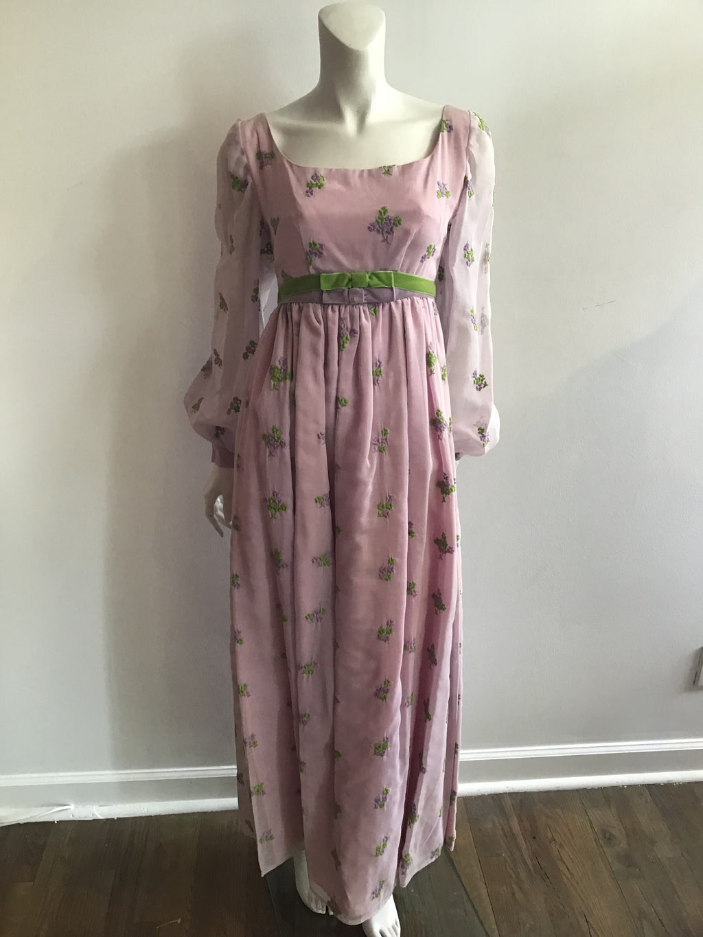 1970s Lavender Crepe with Embroidered Flowers Maxi Dress size 0-2