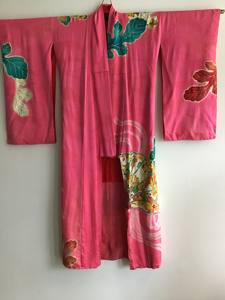 Bright pink silk kimono with leaves 