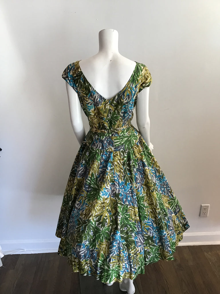 1950s Henry Morgan Full skirt blue green and white printed silk  dress