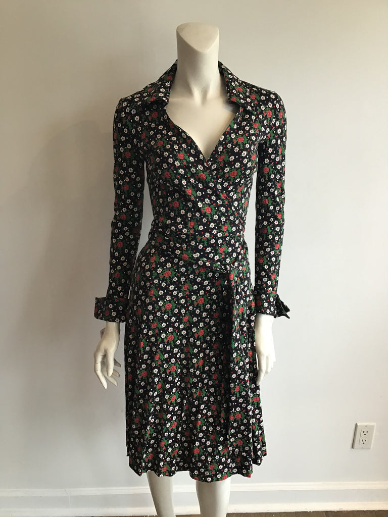 vintage 1970s diane von furstenberg cotton and rayon short floral wrap dress