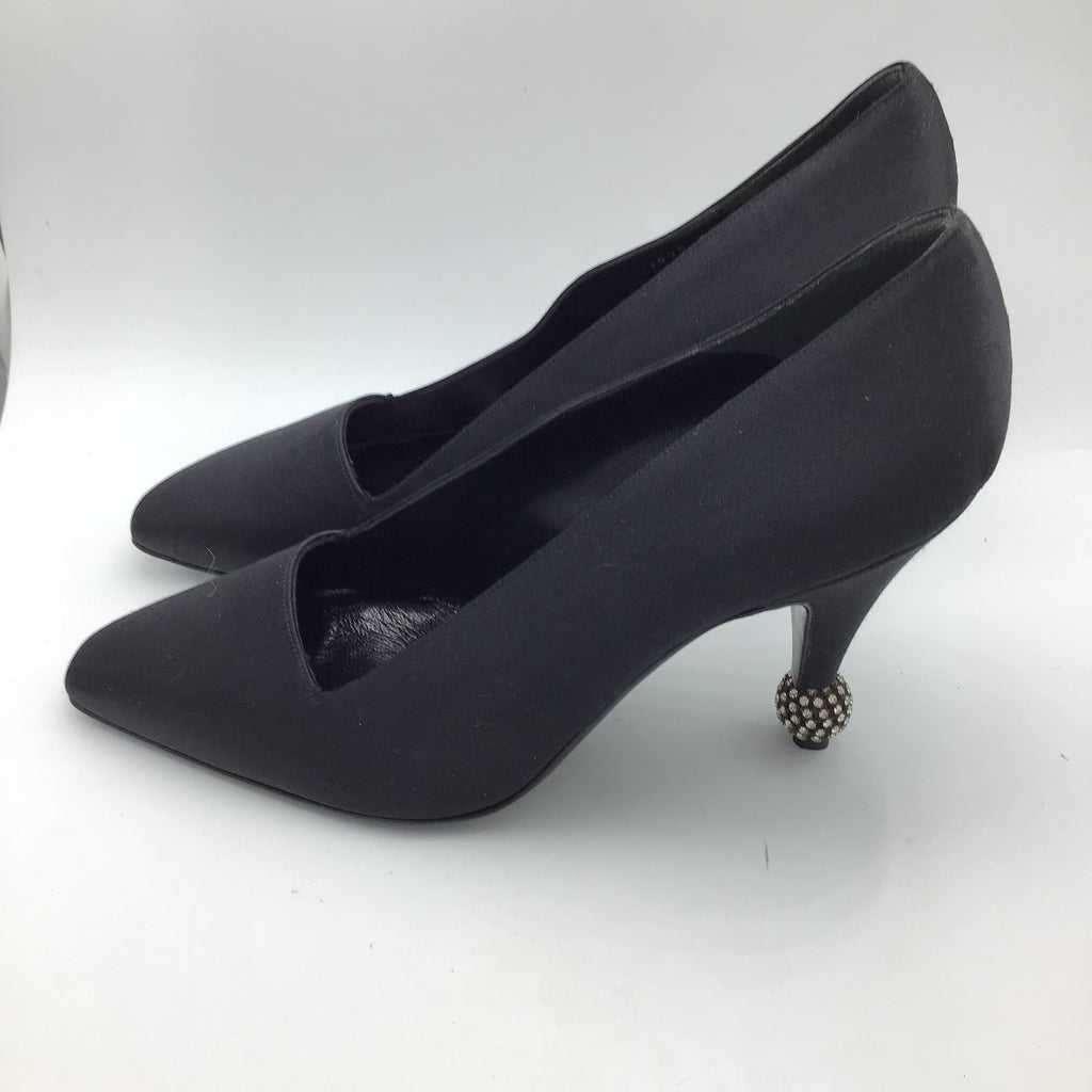 Roger Vivier 90s Black Rhinestone Heeled Pumps