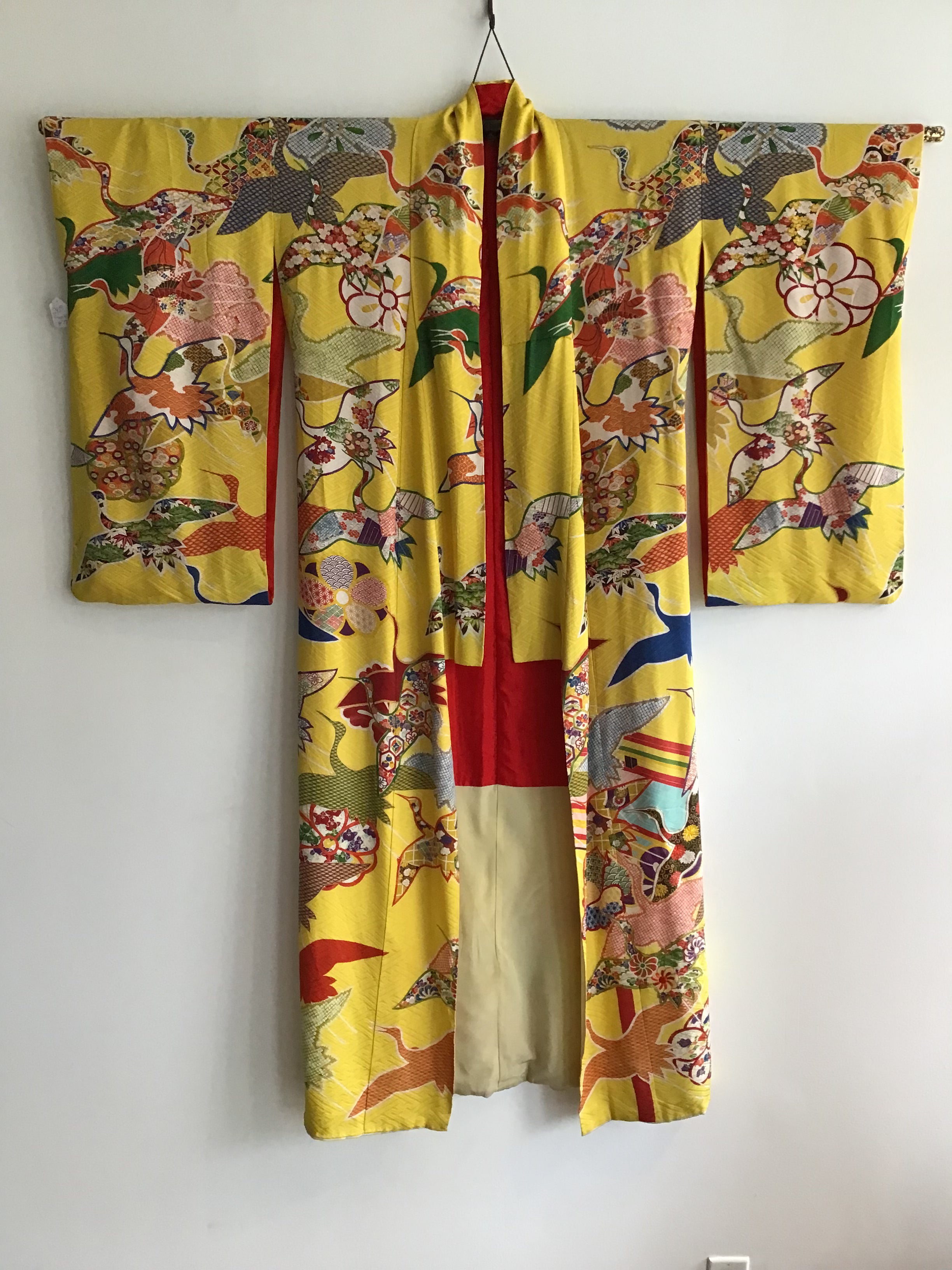 1950s Yellow Bird and Flower Printed rayon crepe Kimono