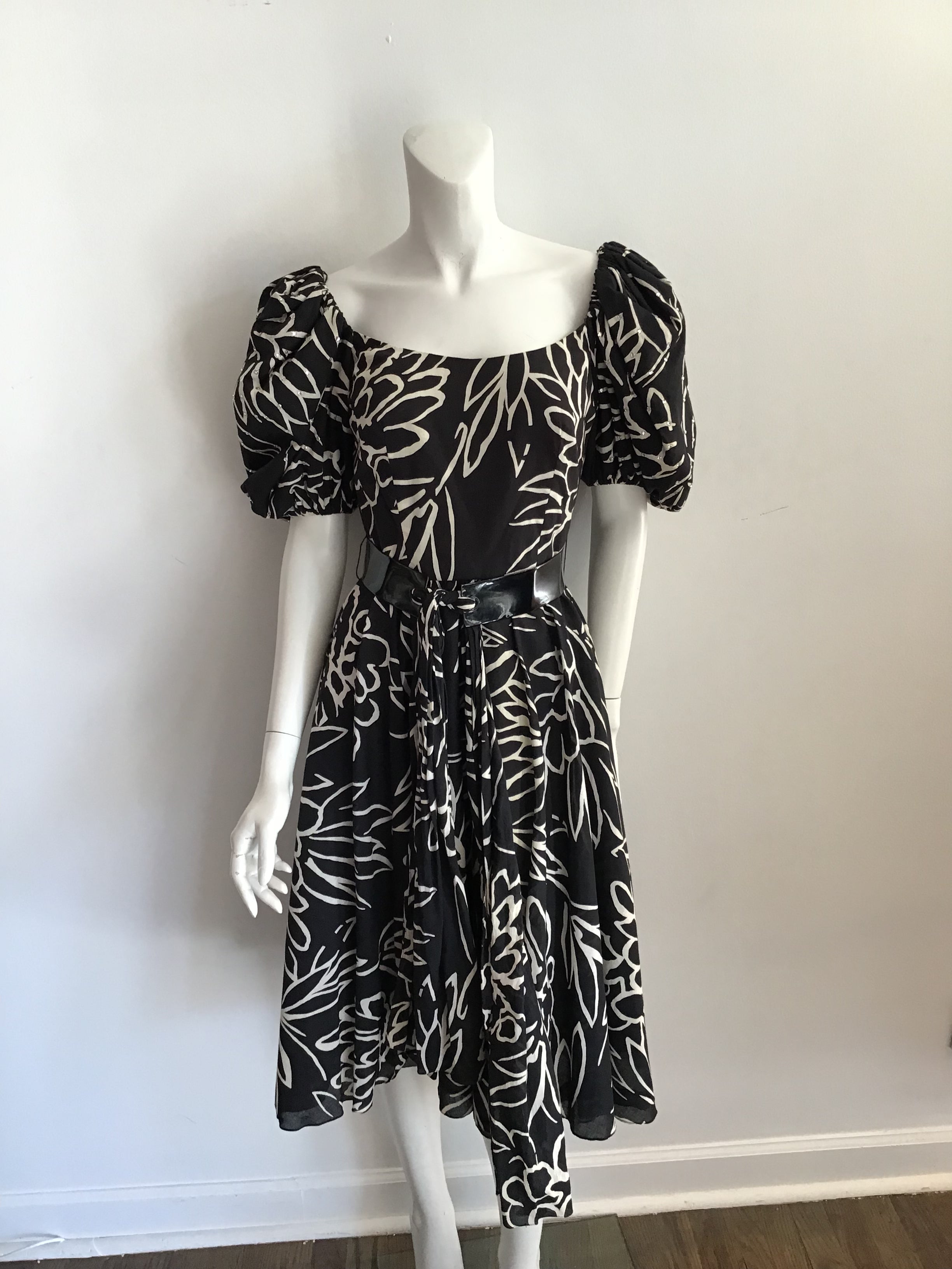 1980's Mollie Parnis Cotton Blend Black and White Cocktail Dress Size 6