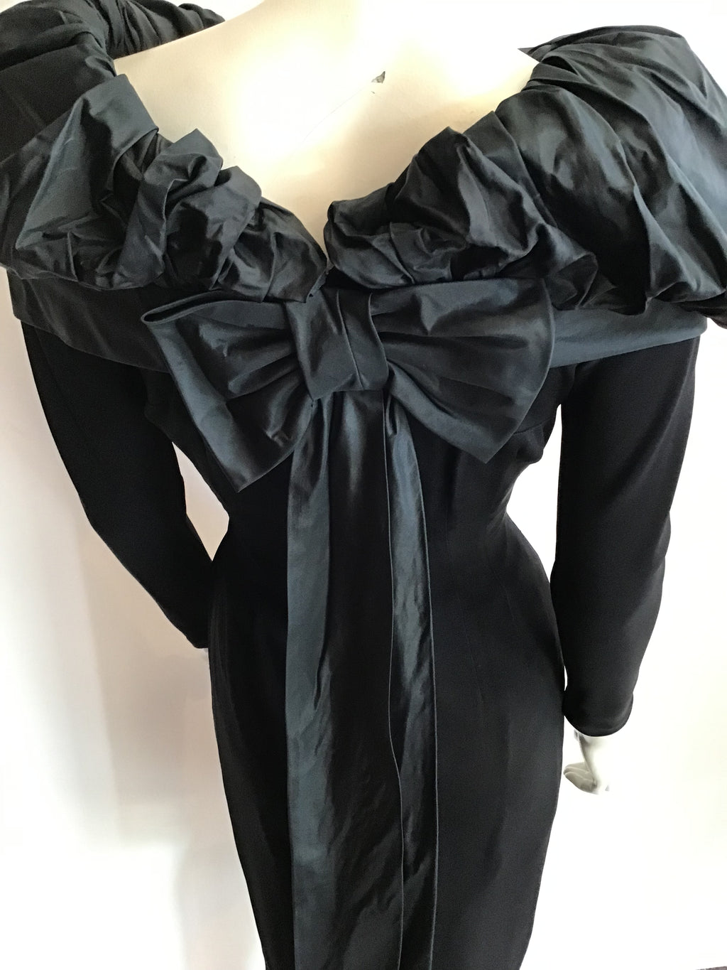 1950's Georgette Trilére Silk Jersey Cocktail Dress with silk trim size-4/6