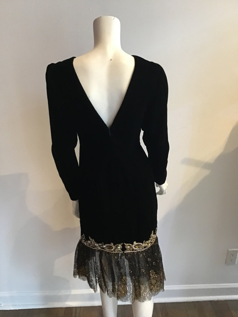 1980's Oscar de La Renta Black  Velvet Gold Metallic Lace hemmed Dress size 8