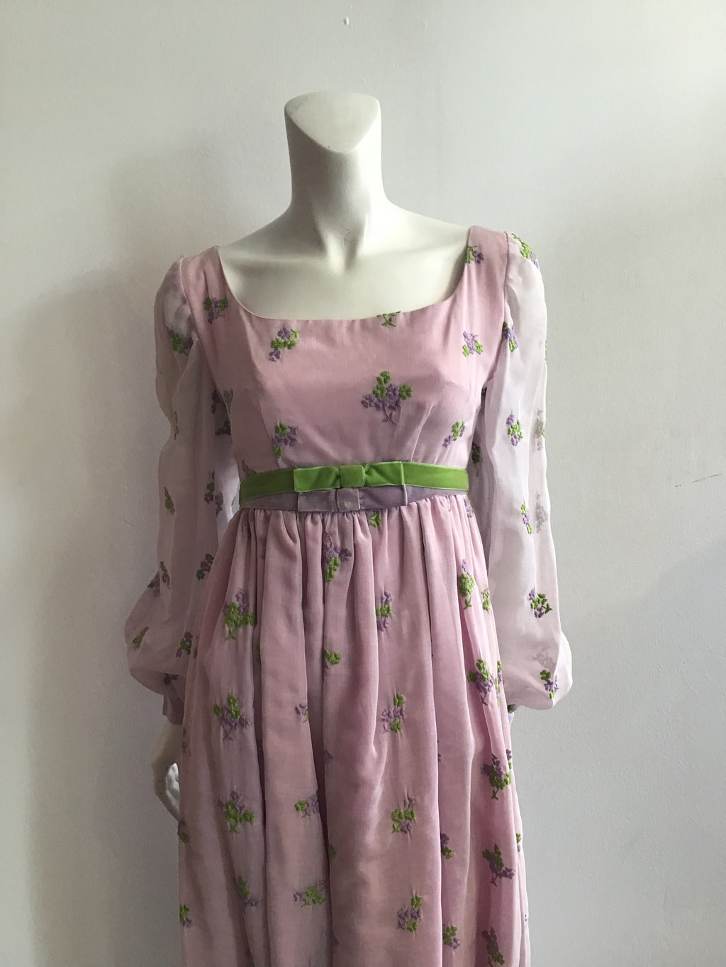 1970s Lavender Crepe with Embroidered Flowers Maxi Dress size 0-2
