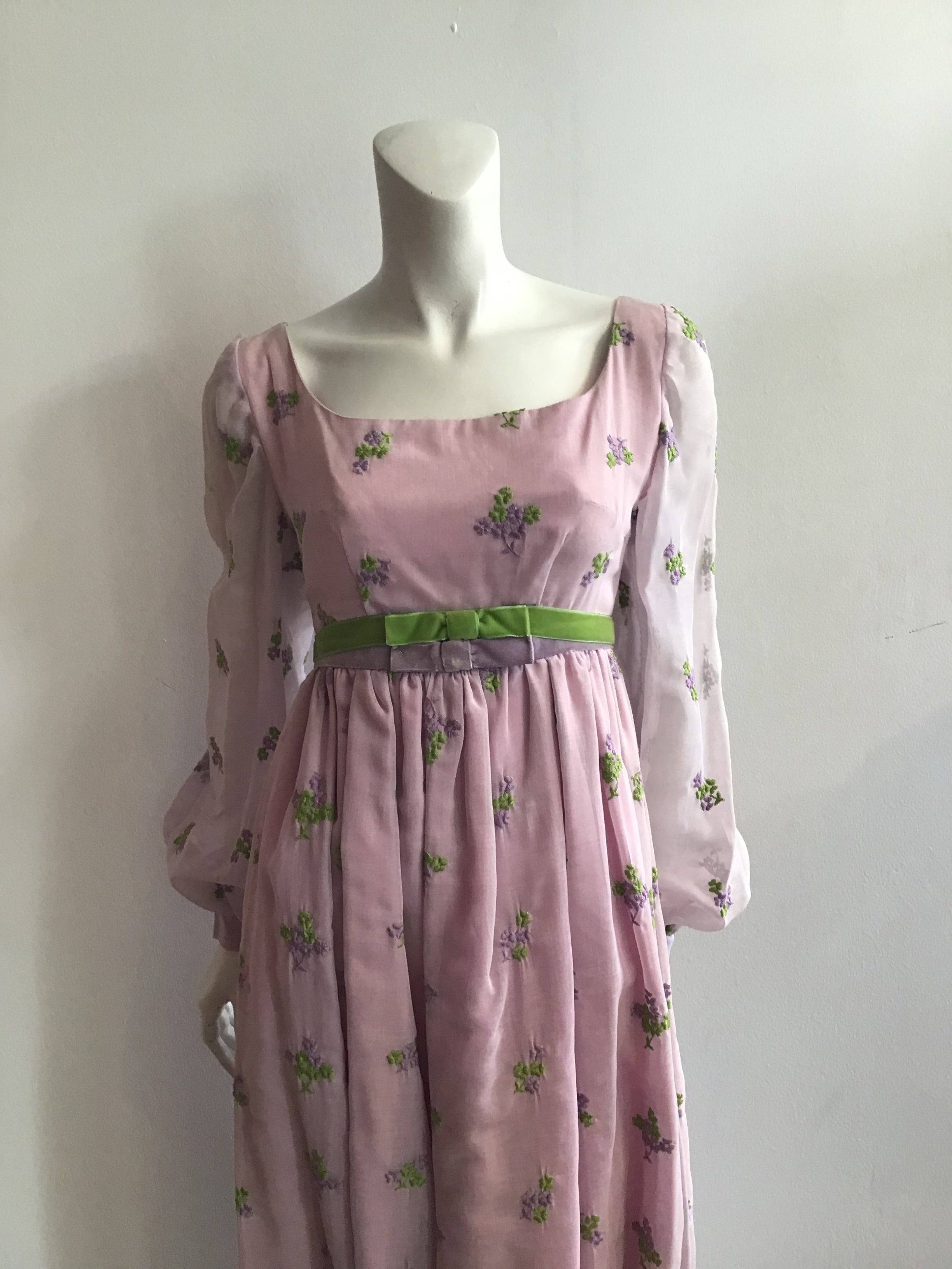 1970s Lavender Crepe with Embroidered Flowers Maxi Dress size 0-2