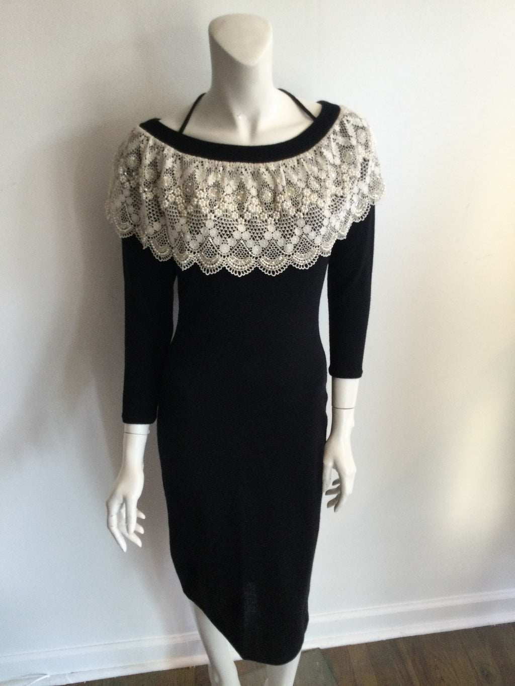 1980's Diane Freis Black Knit Cocktail Dress with white crocheted lace beaded collar-size medium 8/9
