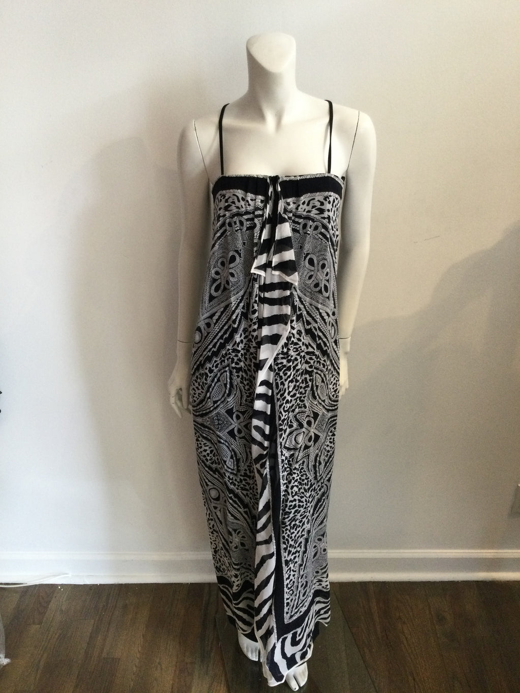 1980's Louis Féraud Black and White Silk Chiffon Paisley print long dress with Shawl-size 8